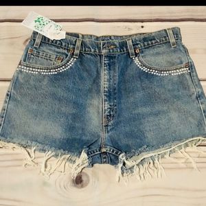 Urban Outfitters Urban Renewal Levi’s 505 Shorts